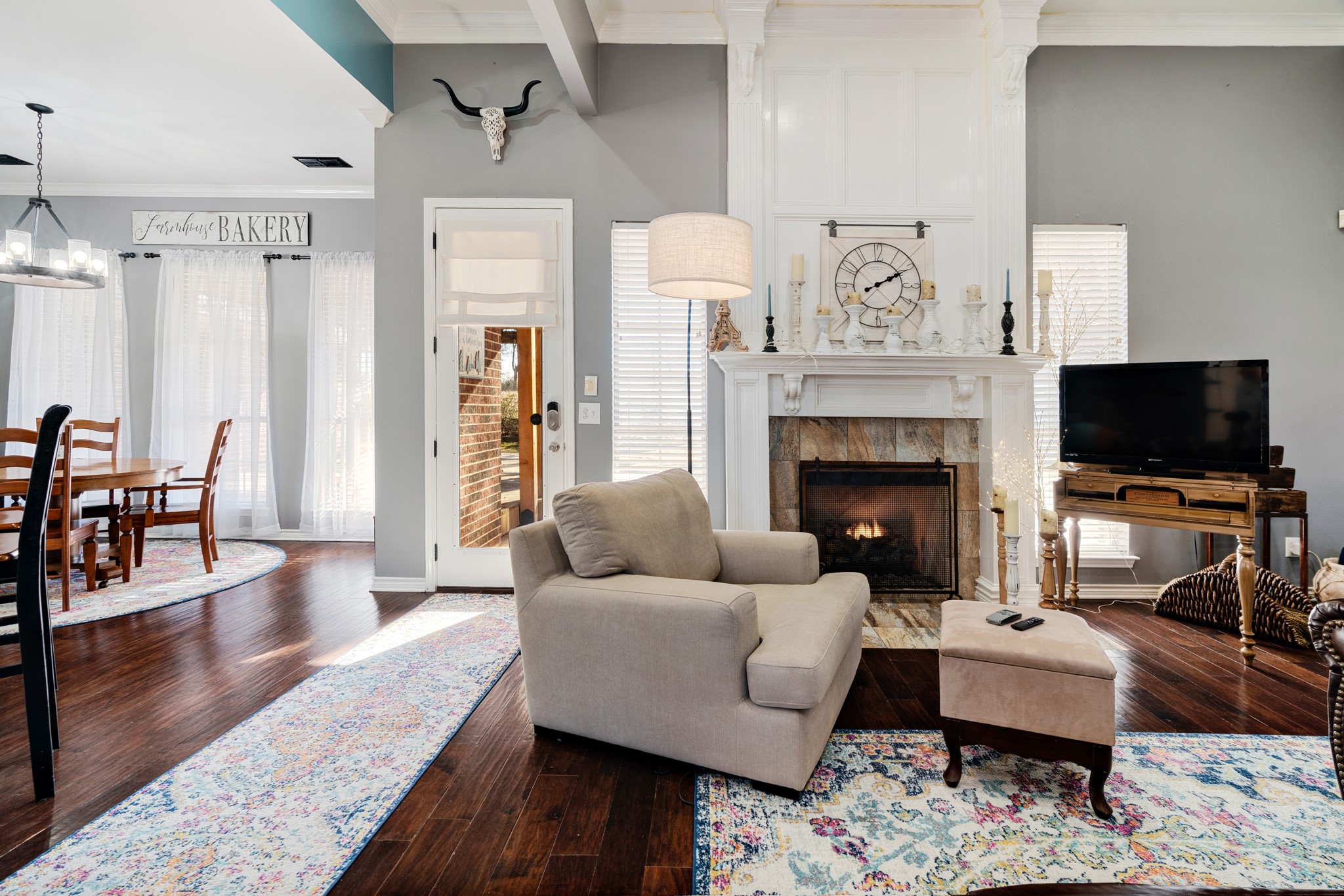 3740 Woodland Lane