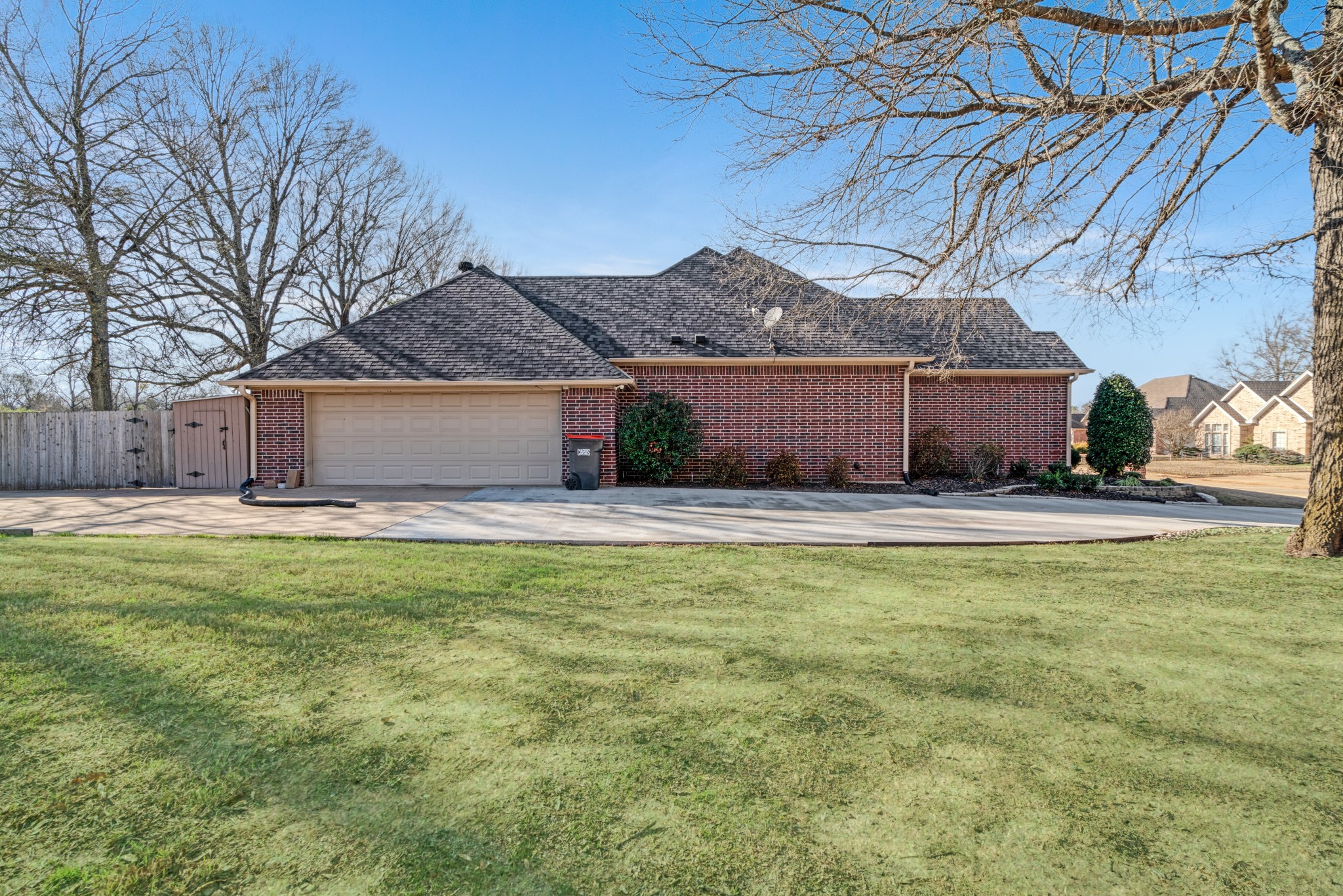 3740 Woodland Lane