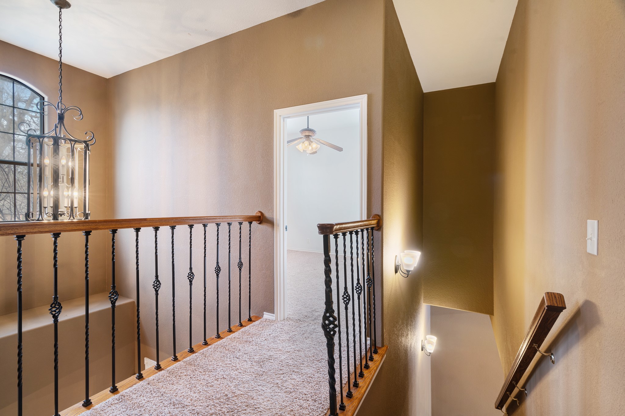 512 Brookes Way