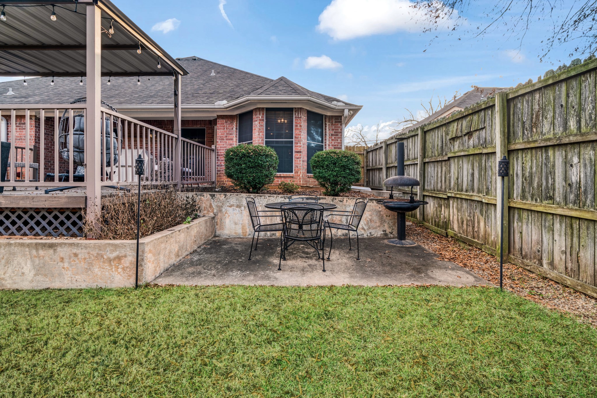 575 Mansfield Road