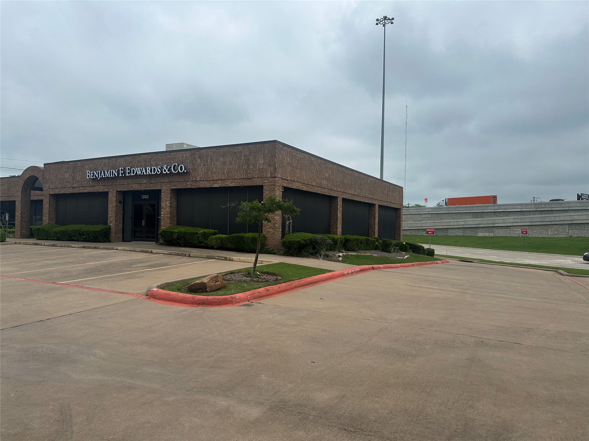 1303 N Travis Street 102