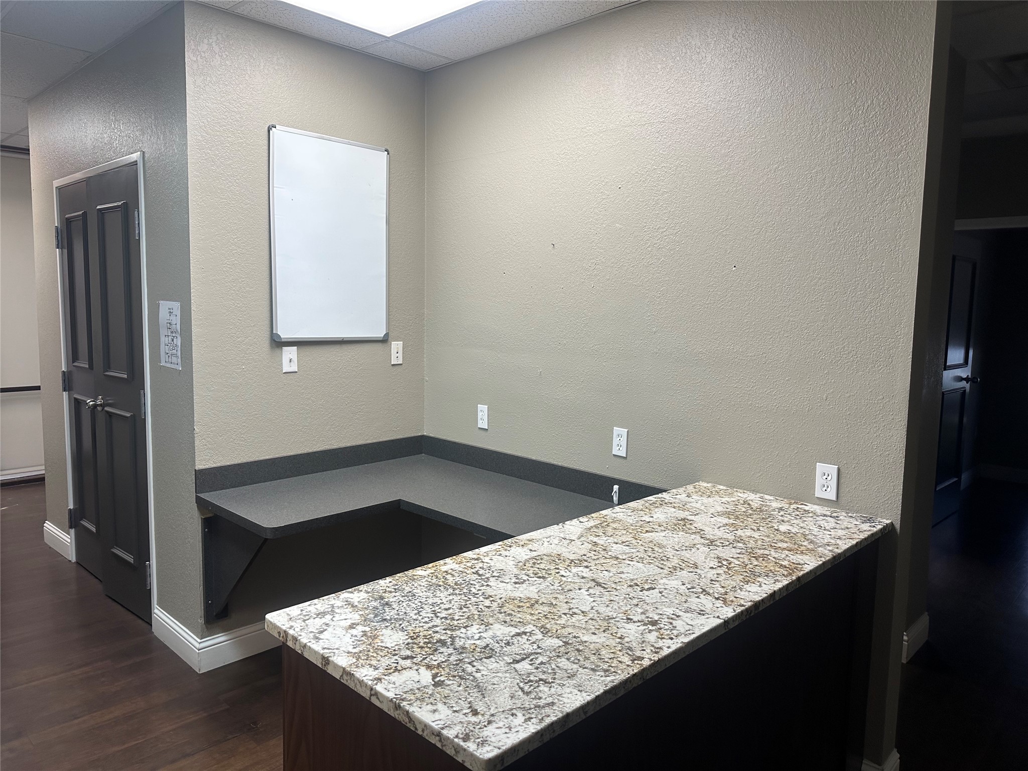 1303 N Travis Street 102