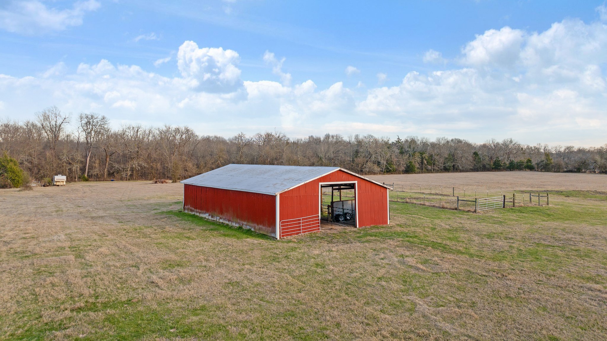9216 Farm Road 195