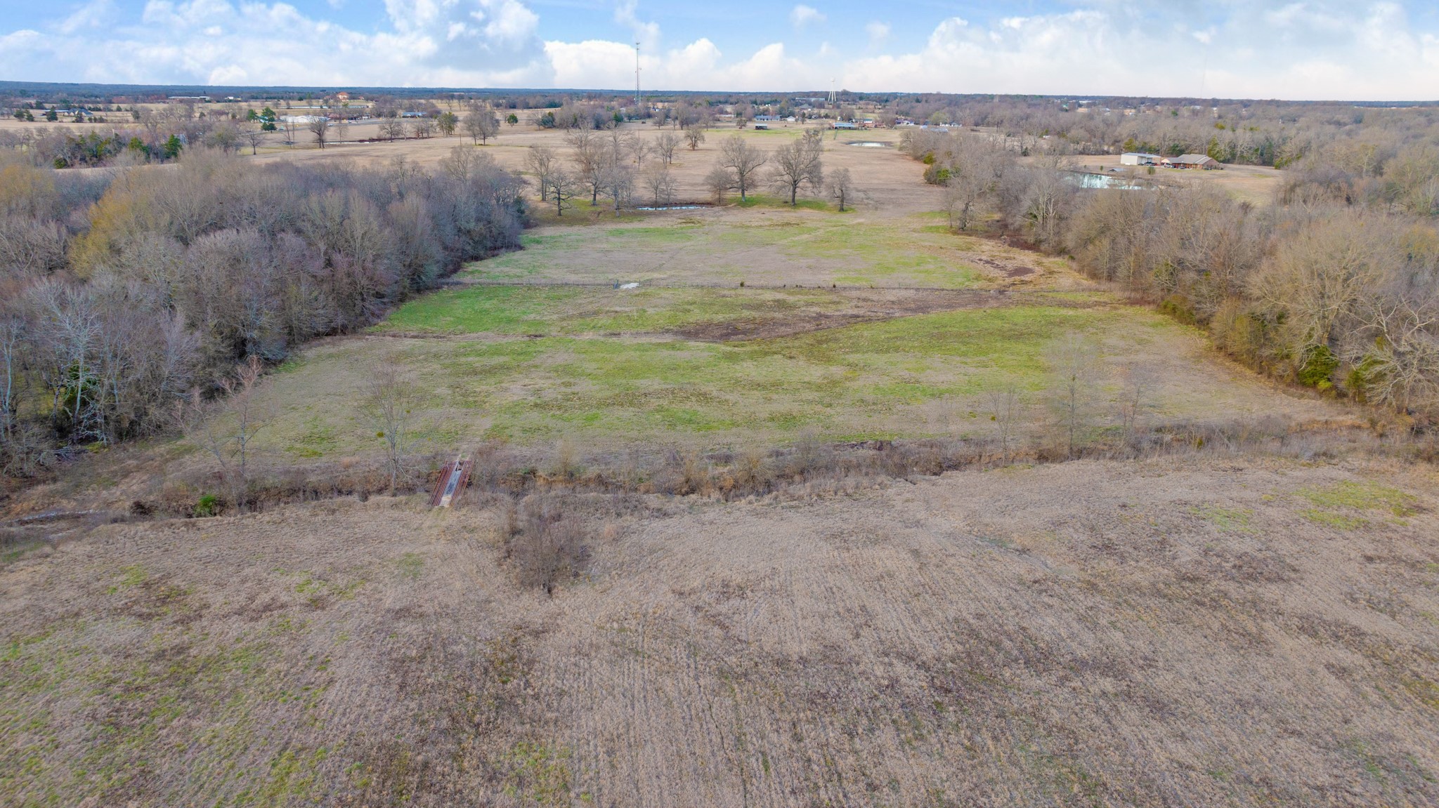 9216 Farm Road 195