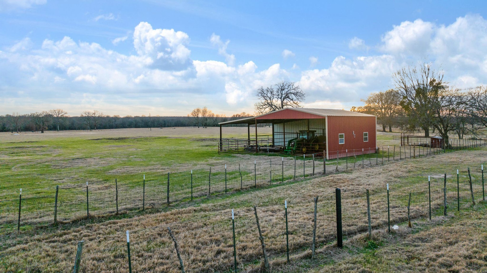 9216 Farm Road 195
