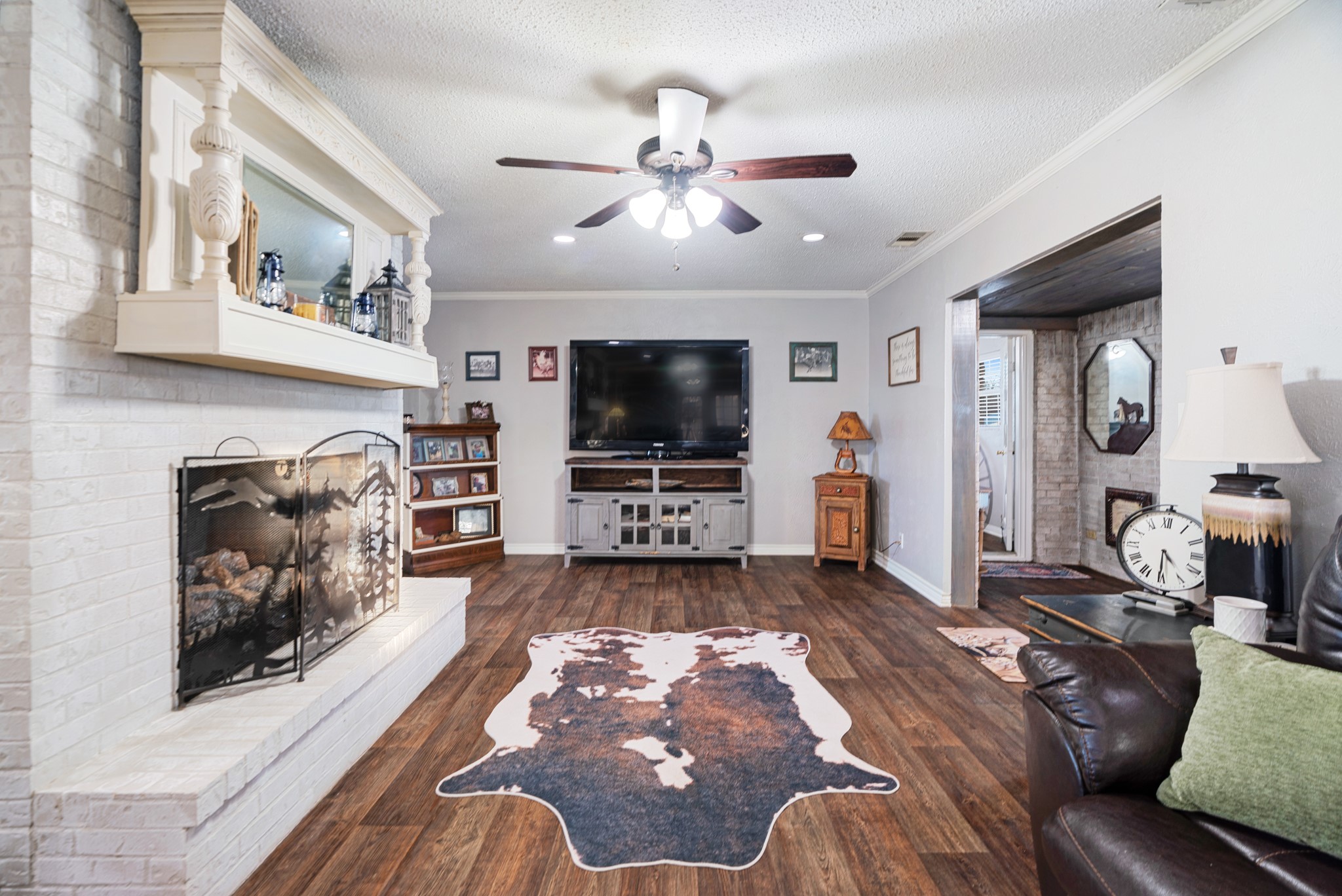 9216 Farm Road 195