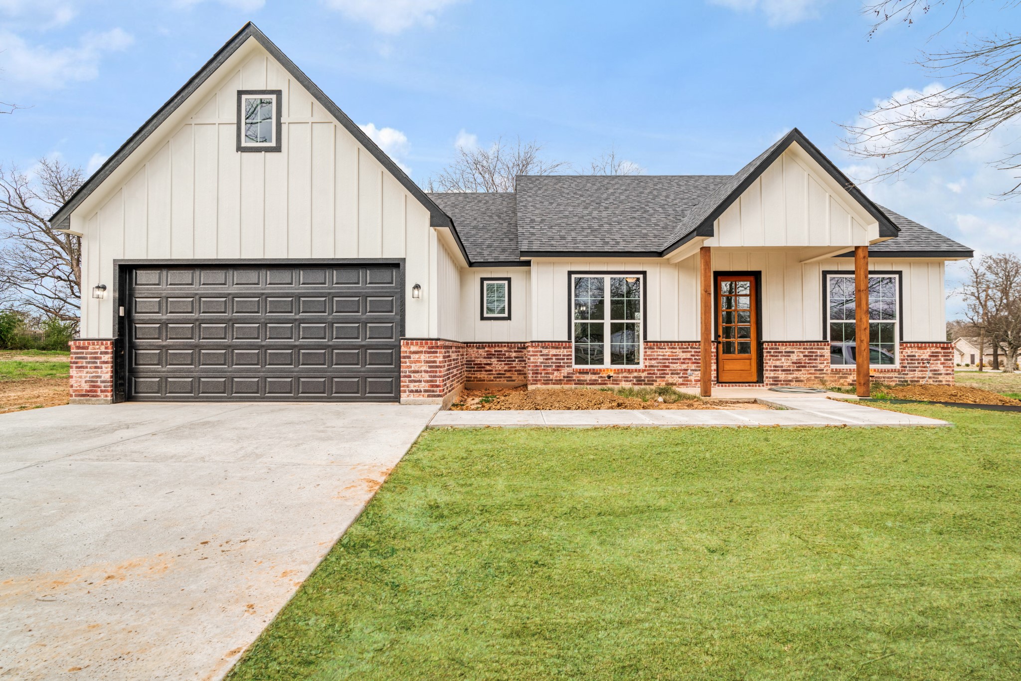 535 E Fairview St