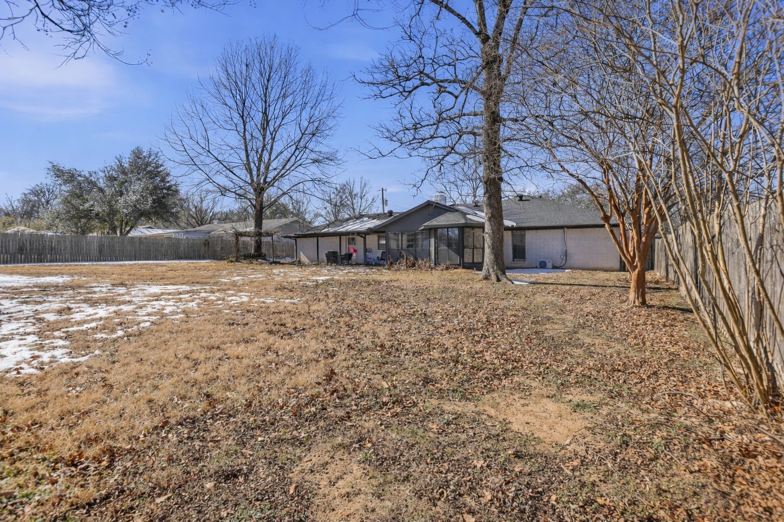 1050 Post Oak Lane