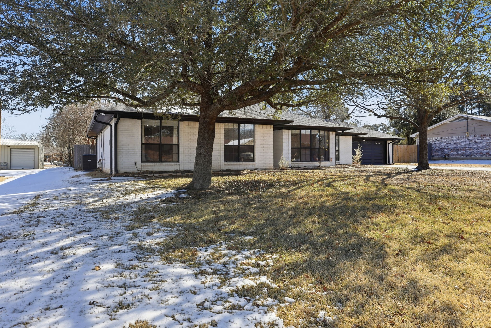 1050 Post Oak Lane