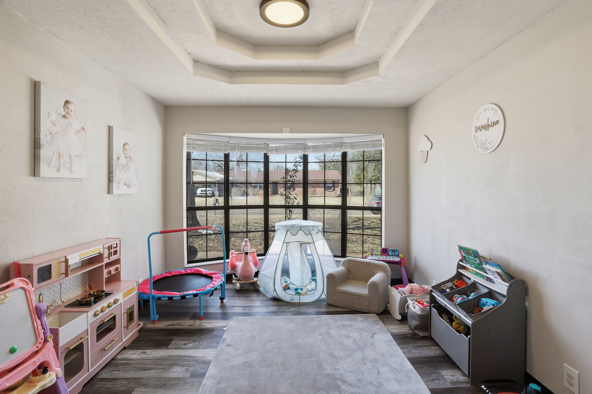 1050 Post Oak Lane