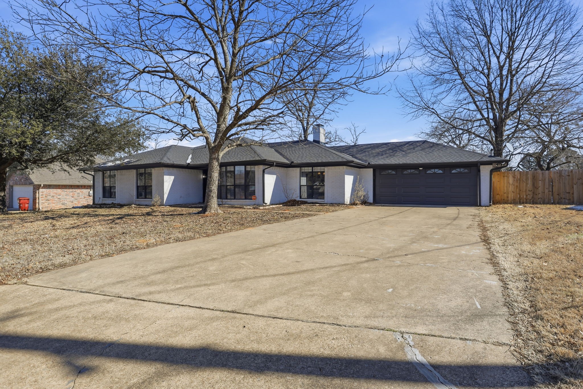 1050 Post Oak Lane