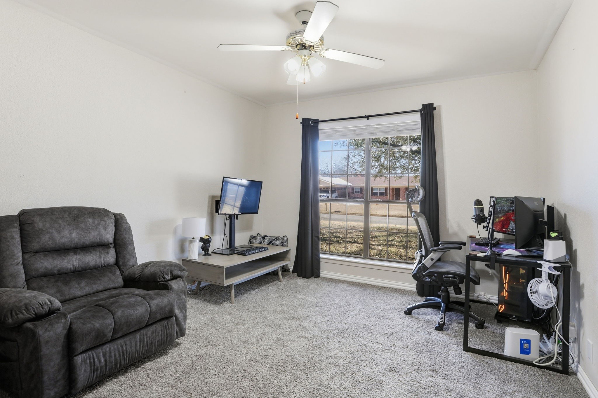 1050 Post Oak Lane