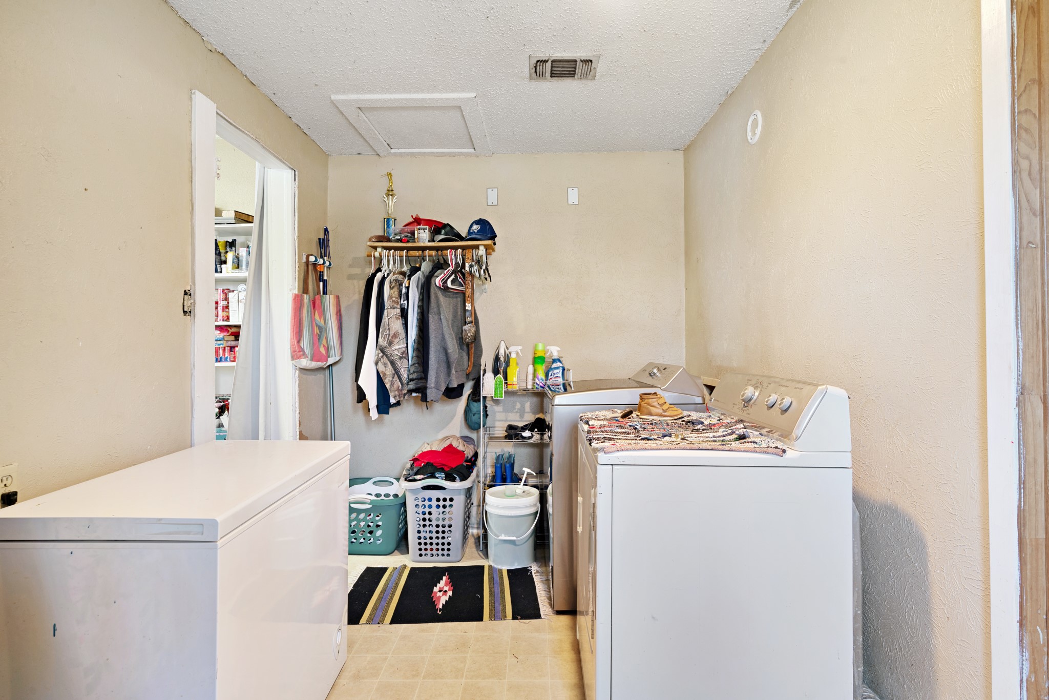 5366 Farm Road 2573