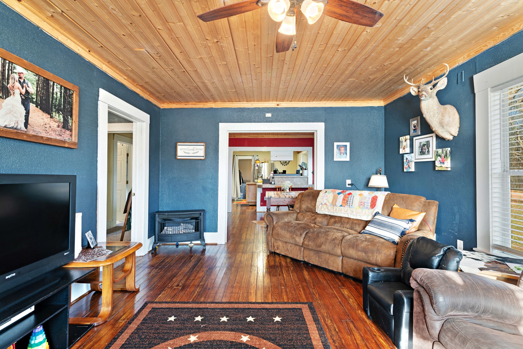 5366 Farm Road 2573