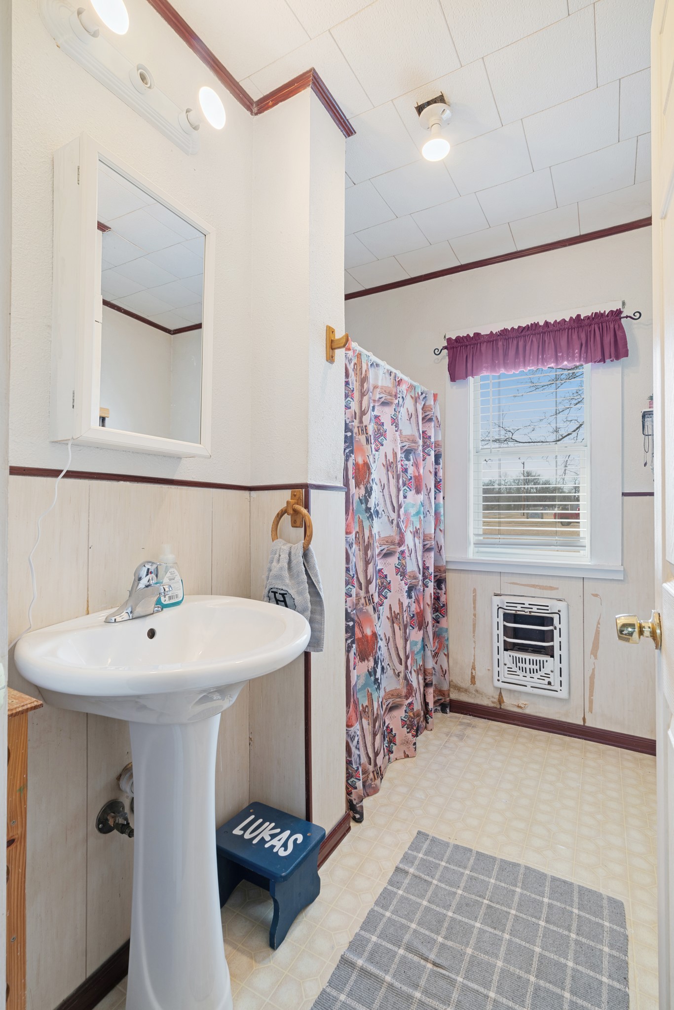 5366 Farm Road 2573