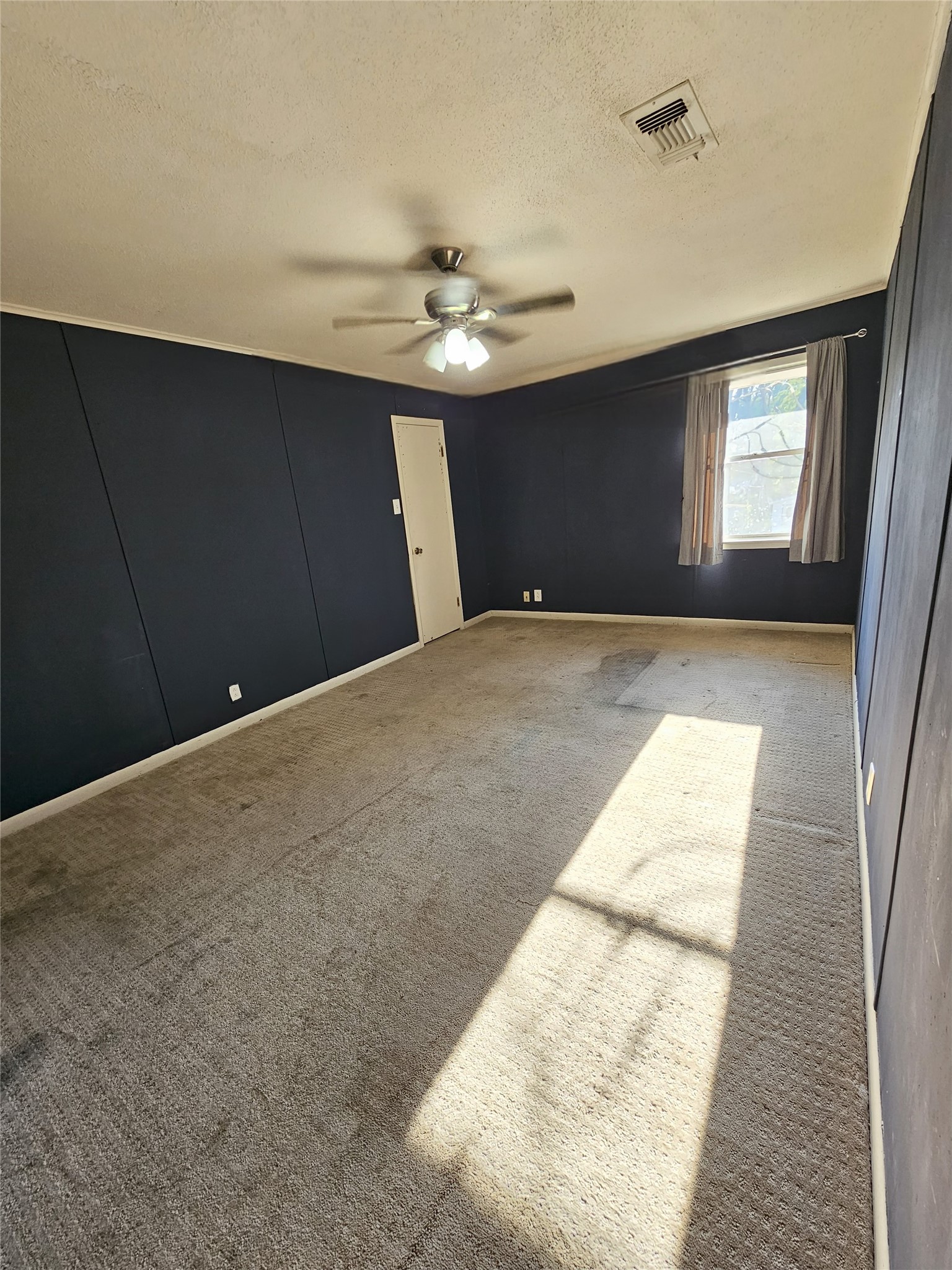 3605 W Houston