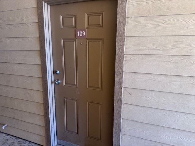 2905 Clarksville Street 109