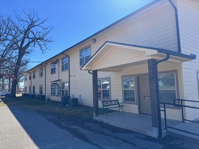 2905 Clarksville Street 109