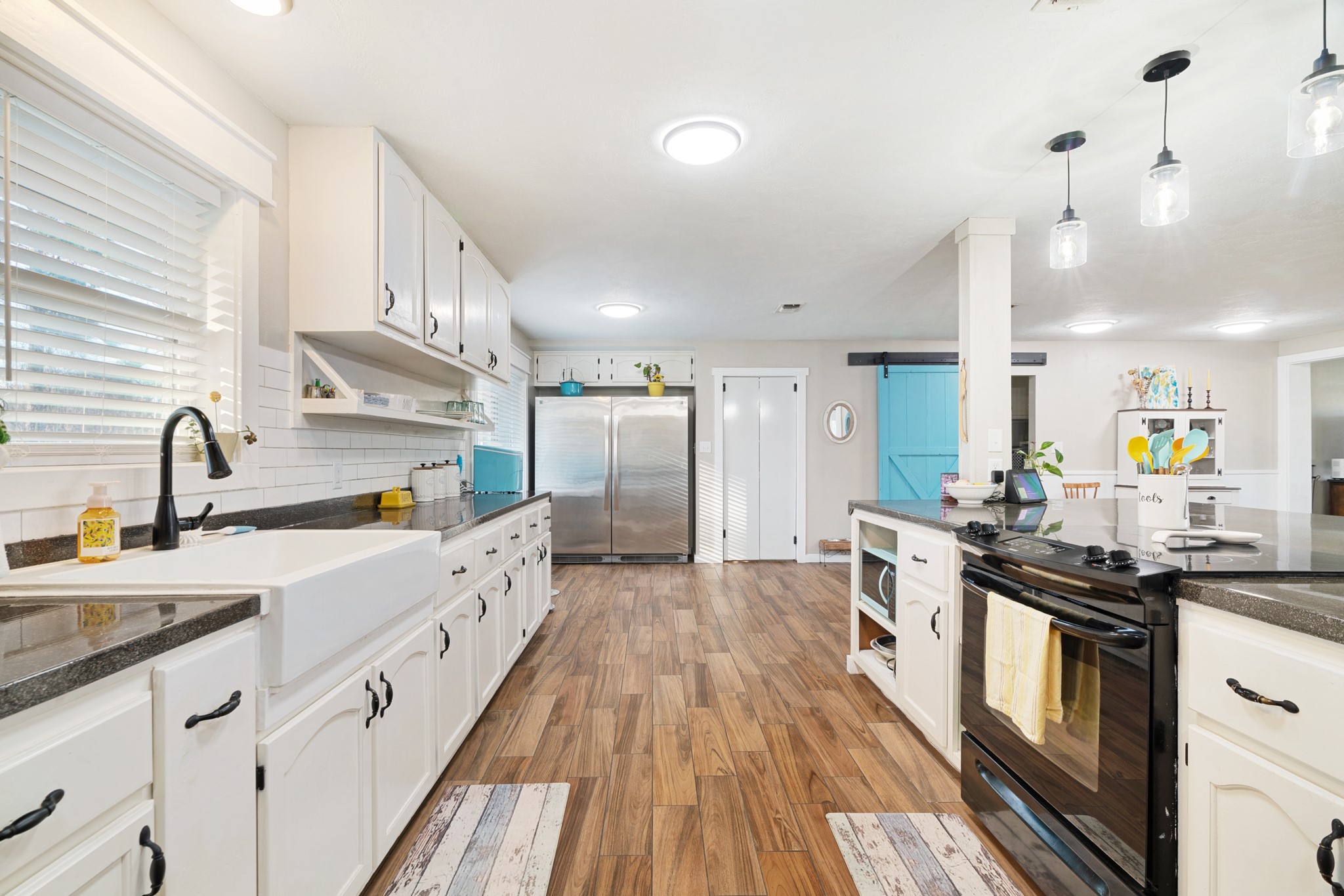 127 Farm Road 1499
