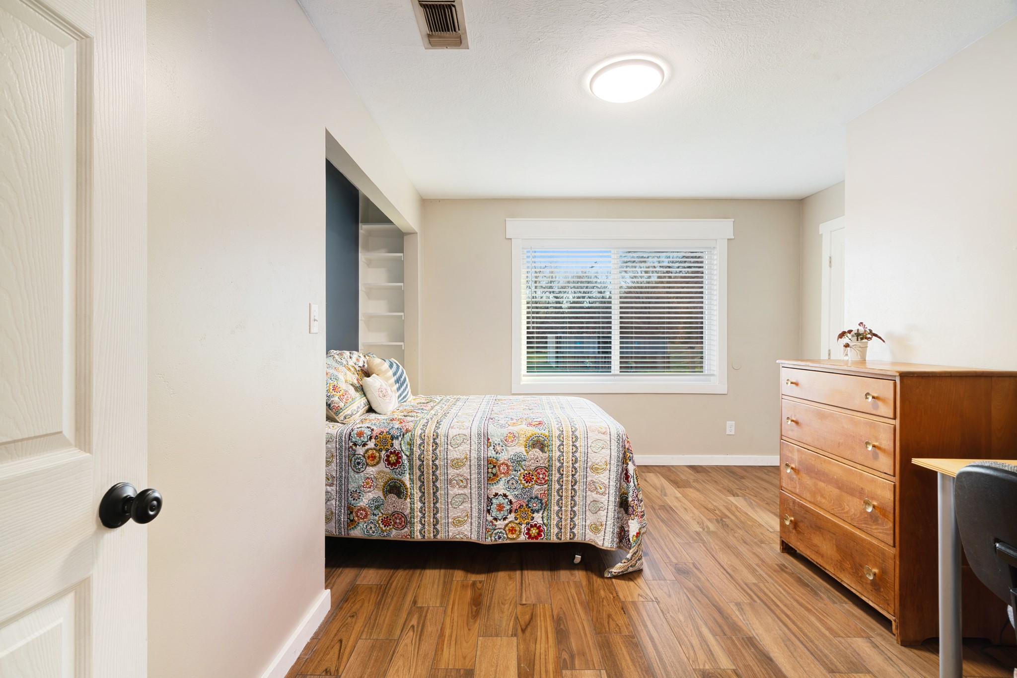 127 Farm Road 1499