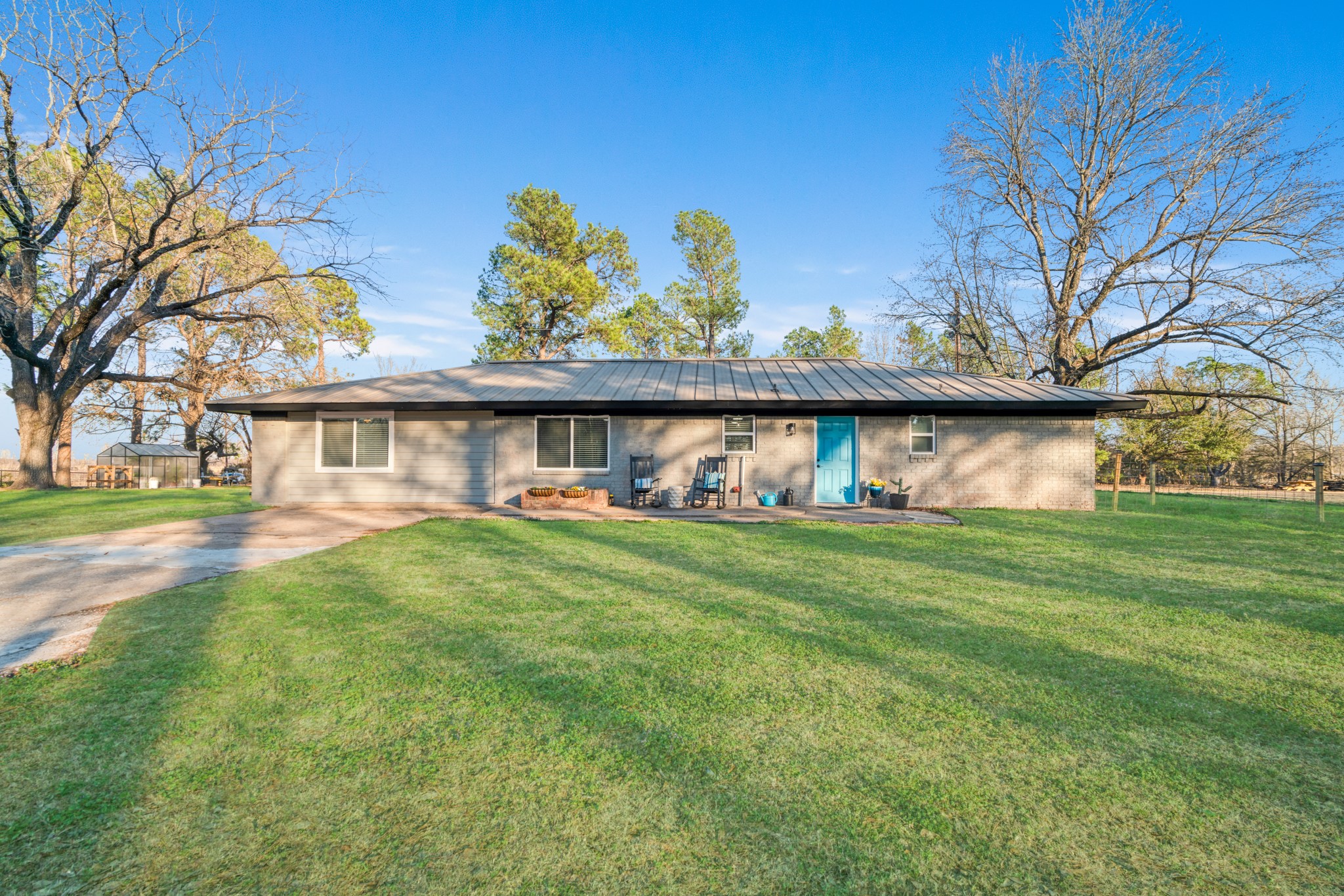 127 Farm Road 1499