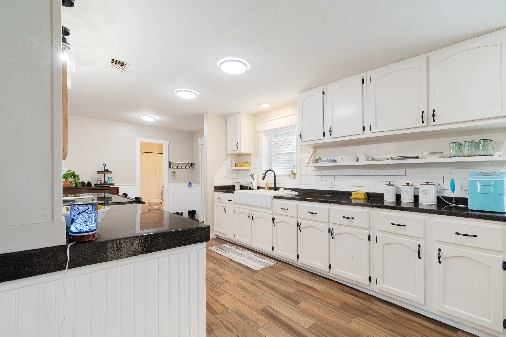 127 Farm Road 1499