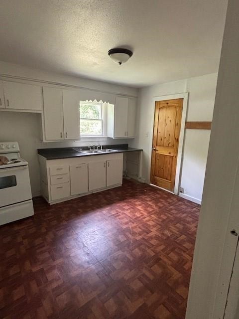 324 Dewey Street