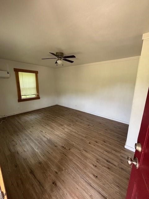 324 Dewey Street