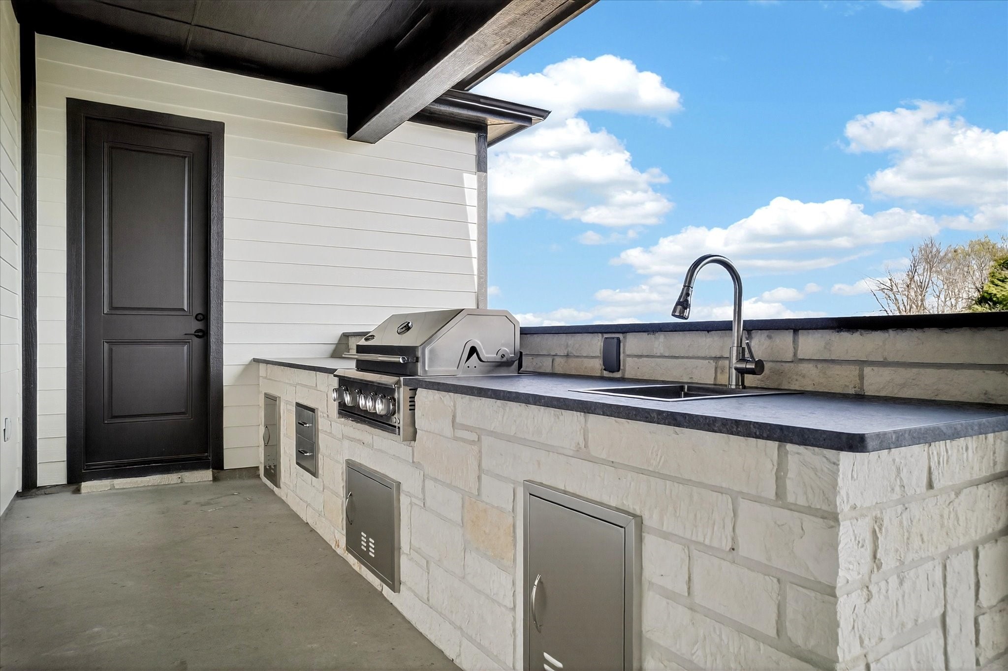 4945 County Road 1098