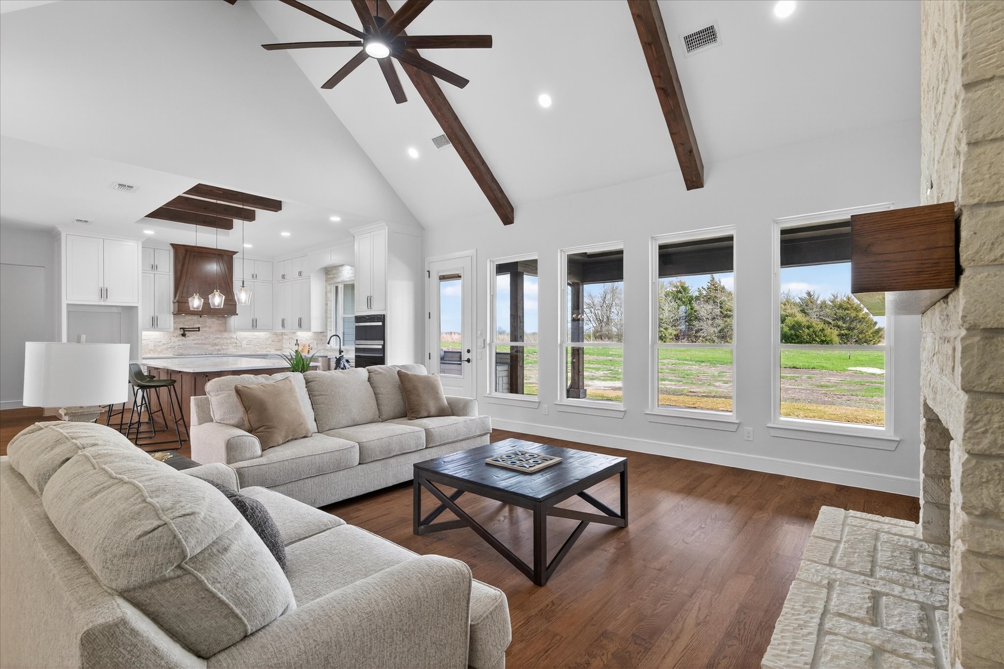 4945 County Road 1098