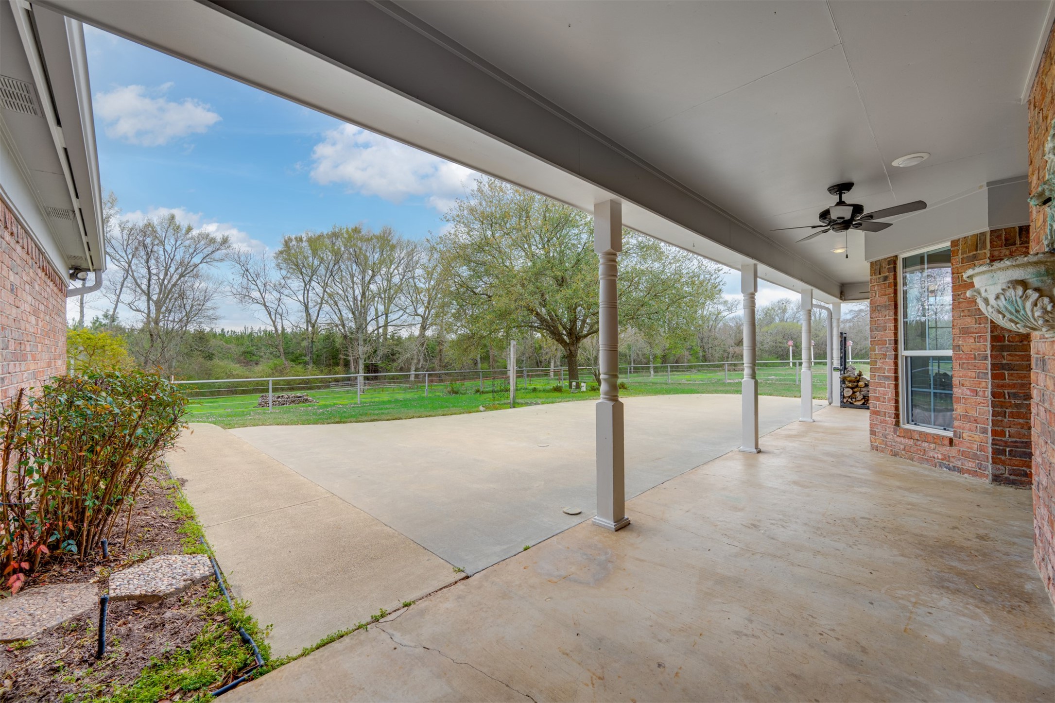 12843 Farm Road 909