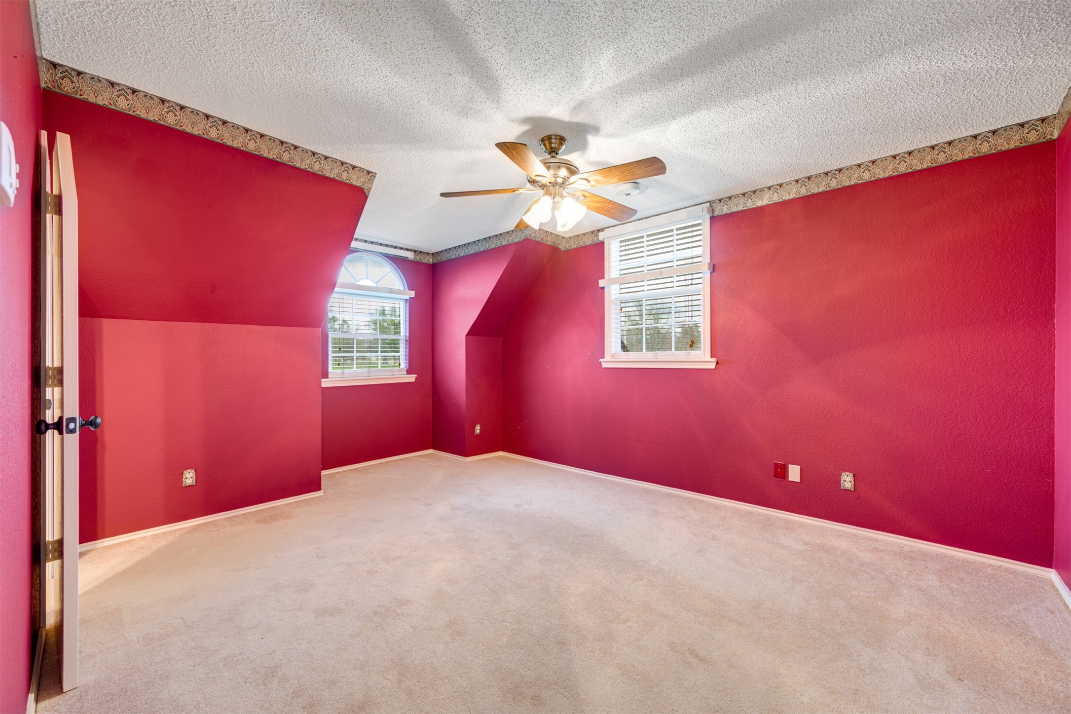 12843 Farm Road 909