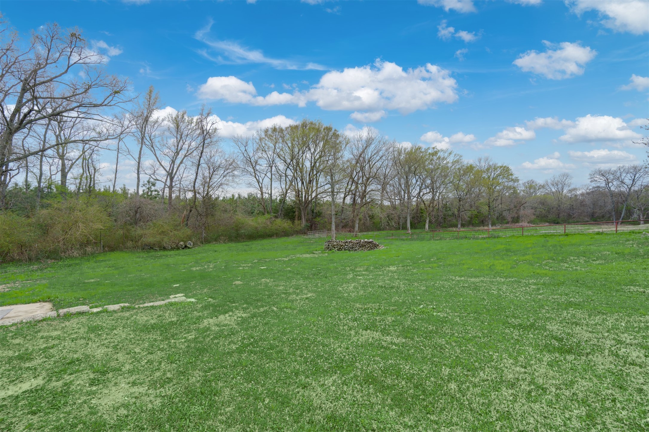 12843 Farm Road 909