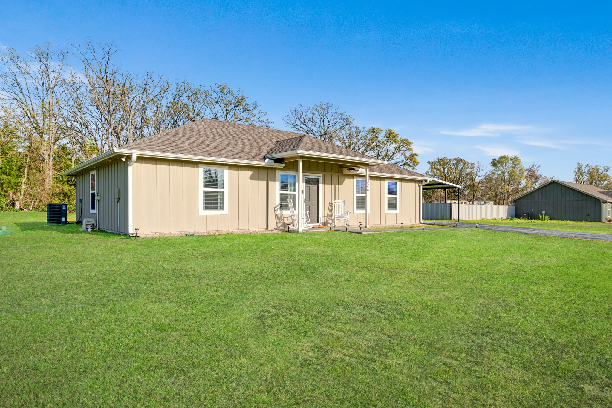 324 Private Road 43790