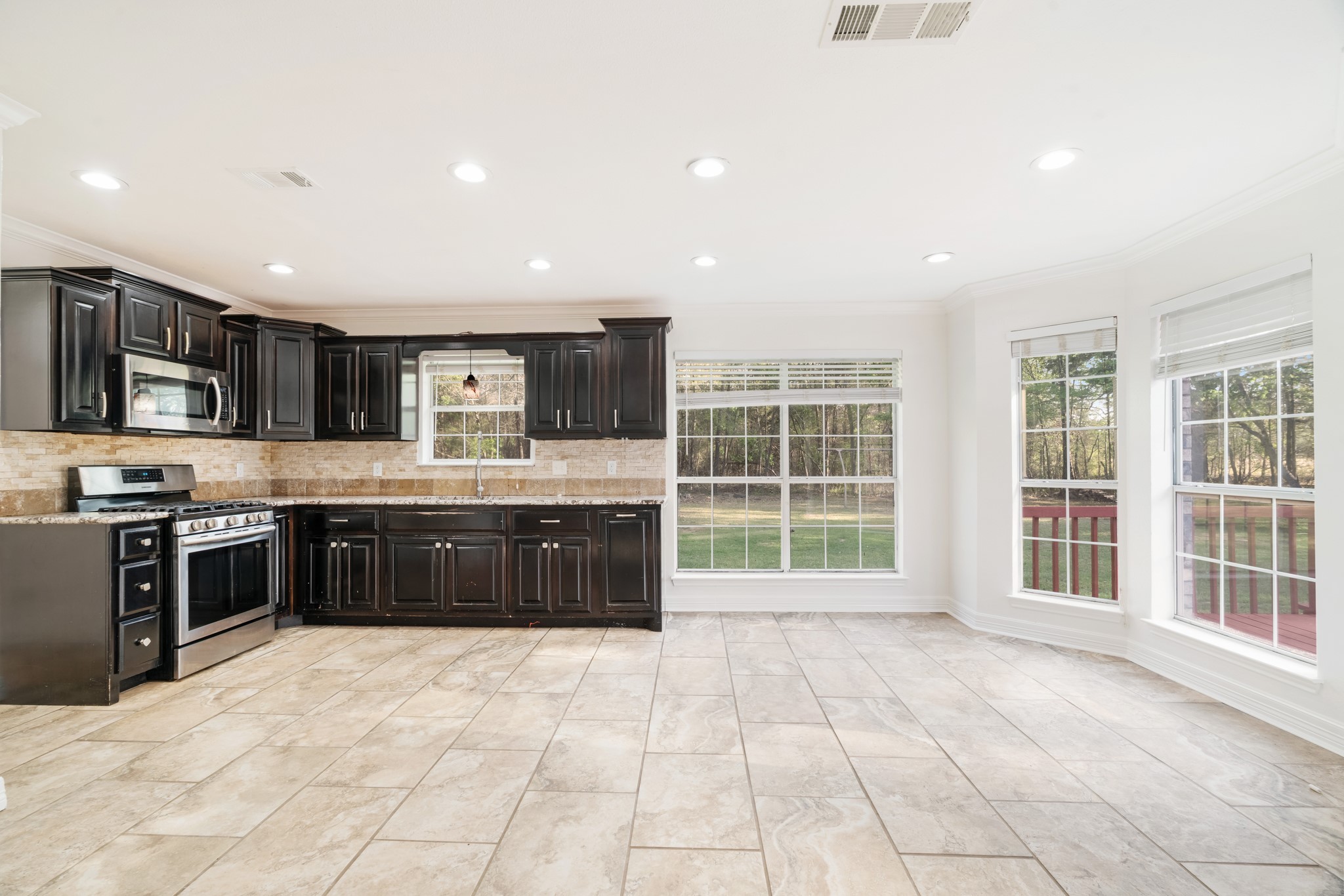 220 Laredo Drive