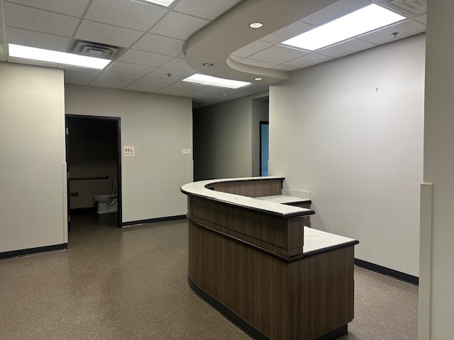 870 NE Loop 286