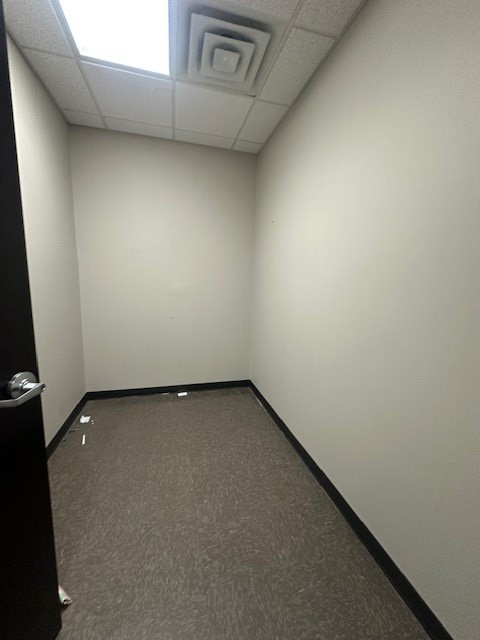 870 NE Loop 286