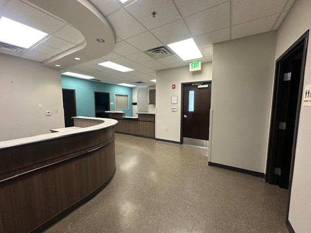 870 NE Loop 286