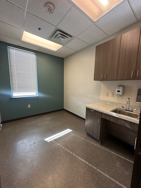 870 NE Loop 286