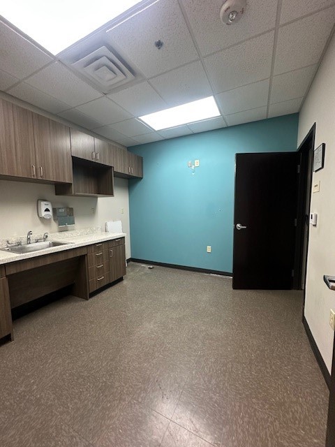 870 NE Loop 286