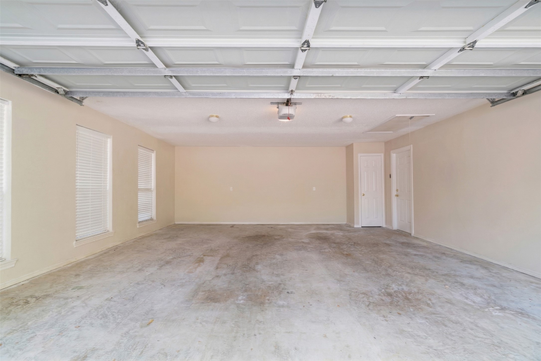 231 OAK HILL