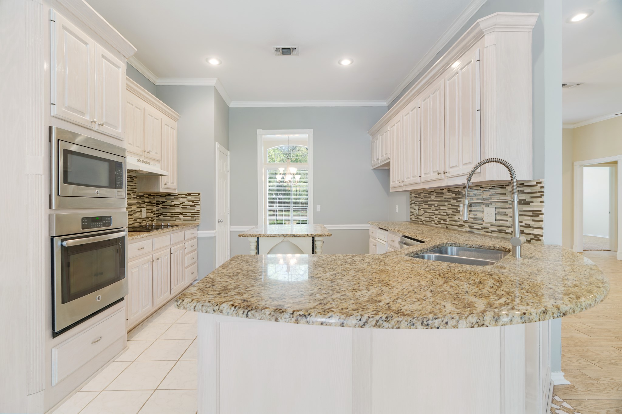231 OAK HILL
