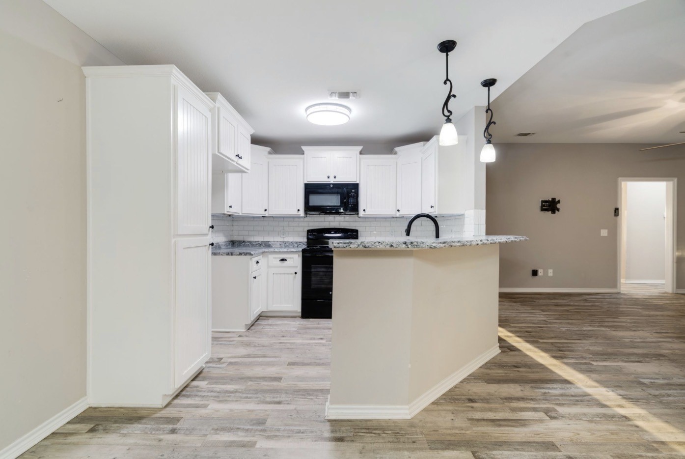 90 44th Street SW