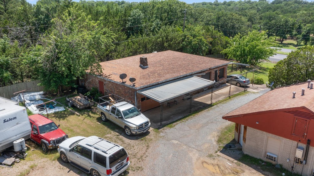 2070 N US Hwy 69