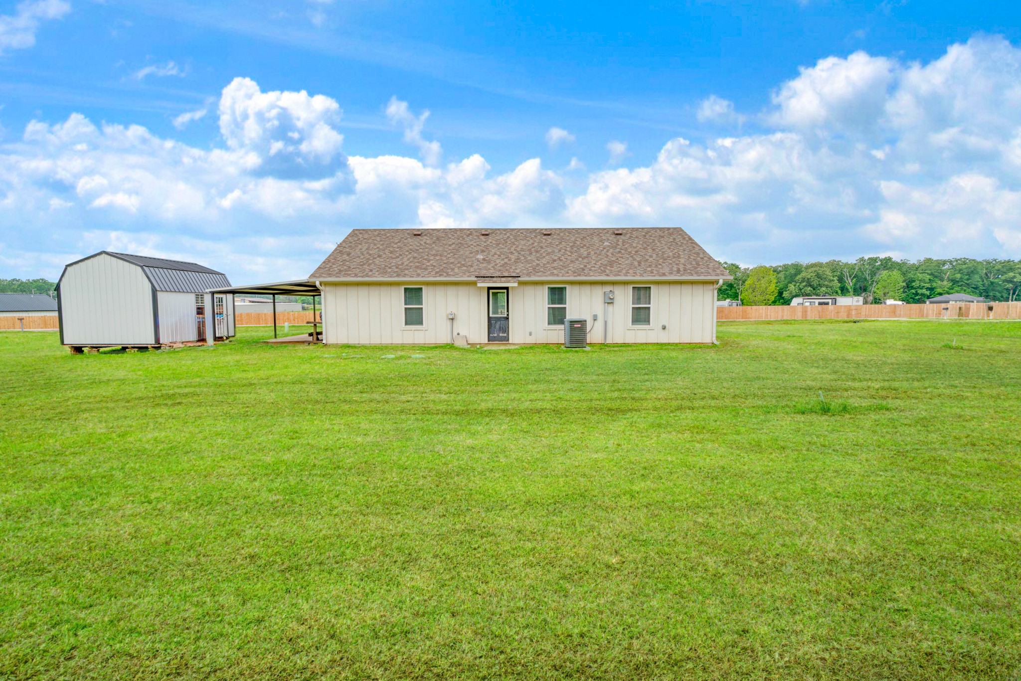 134 Private Road 43790