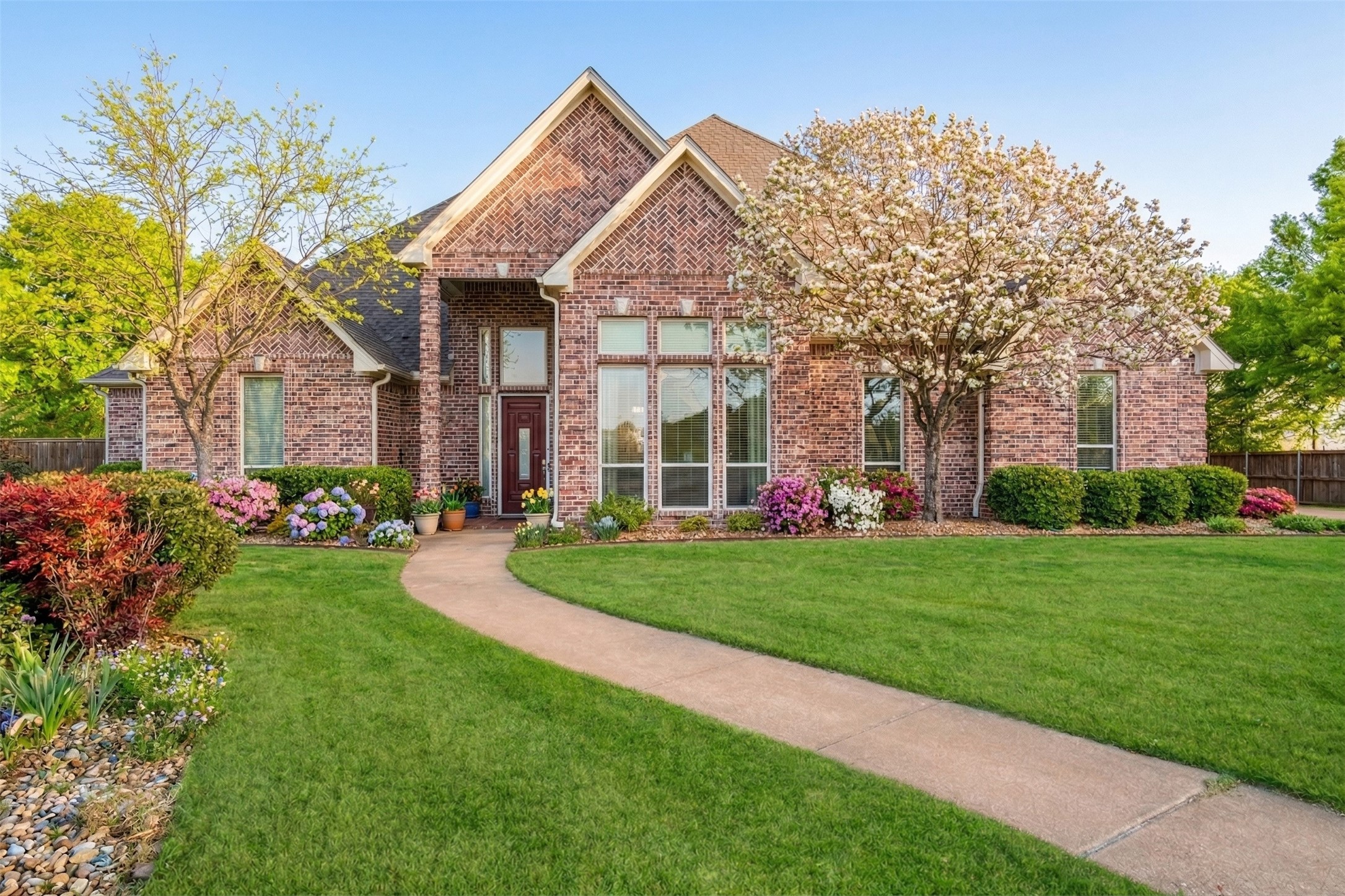 3655 Darnell Dr