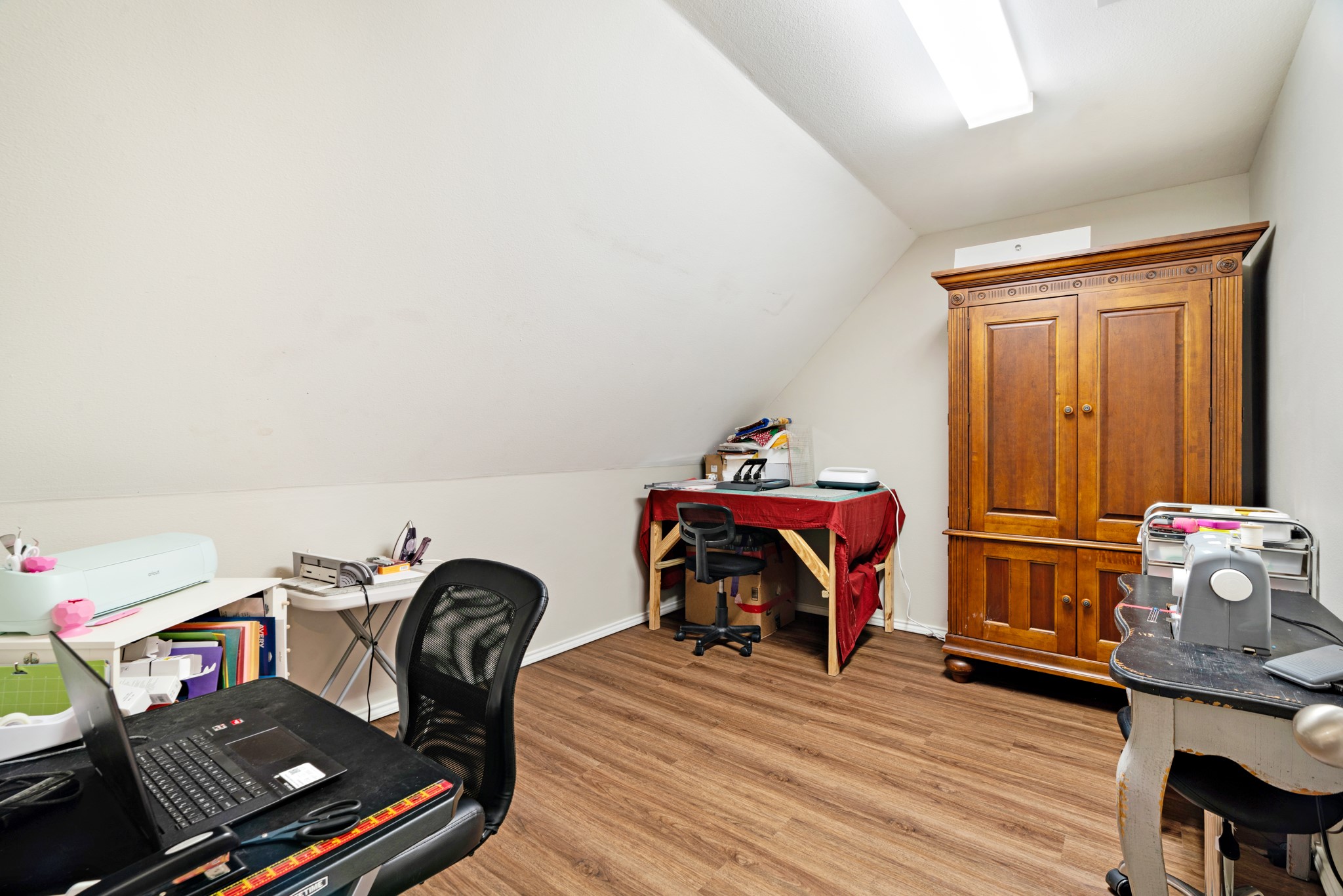 3655 Darnell Dr