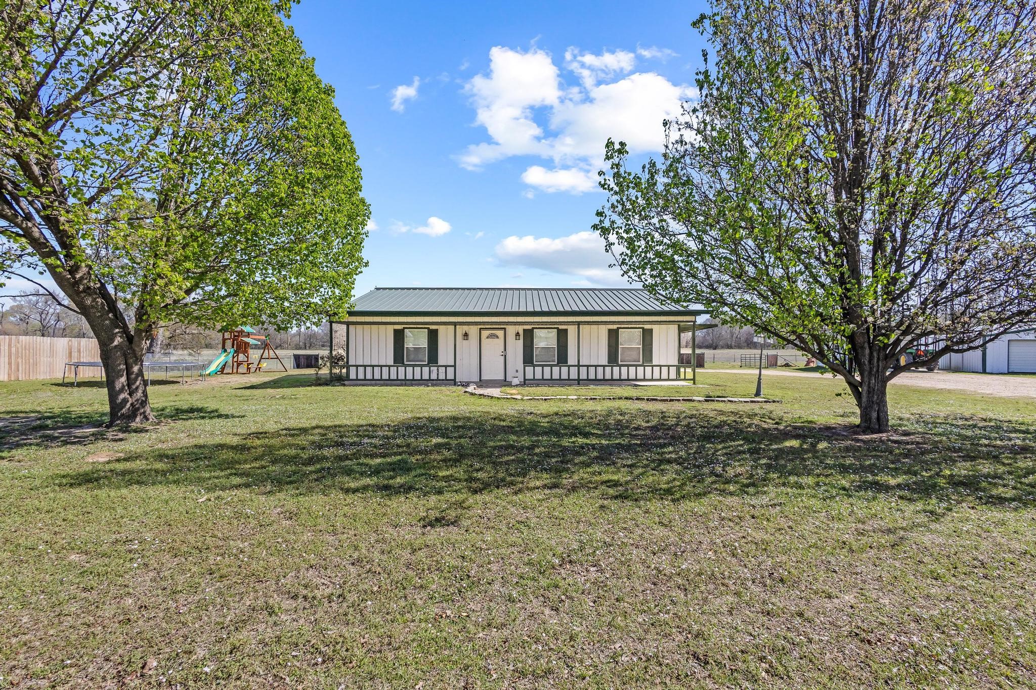 521 County Road 15100