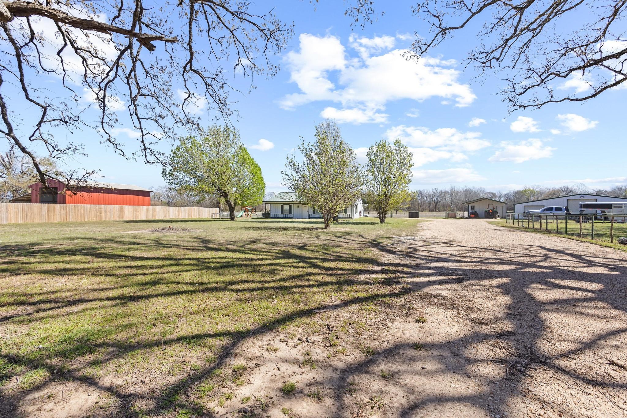 521 County Road 15100
