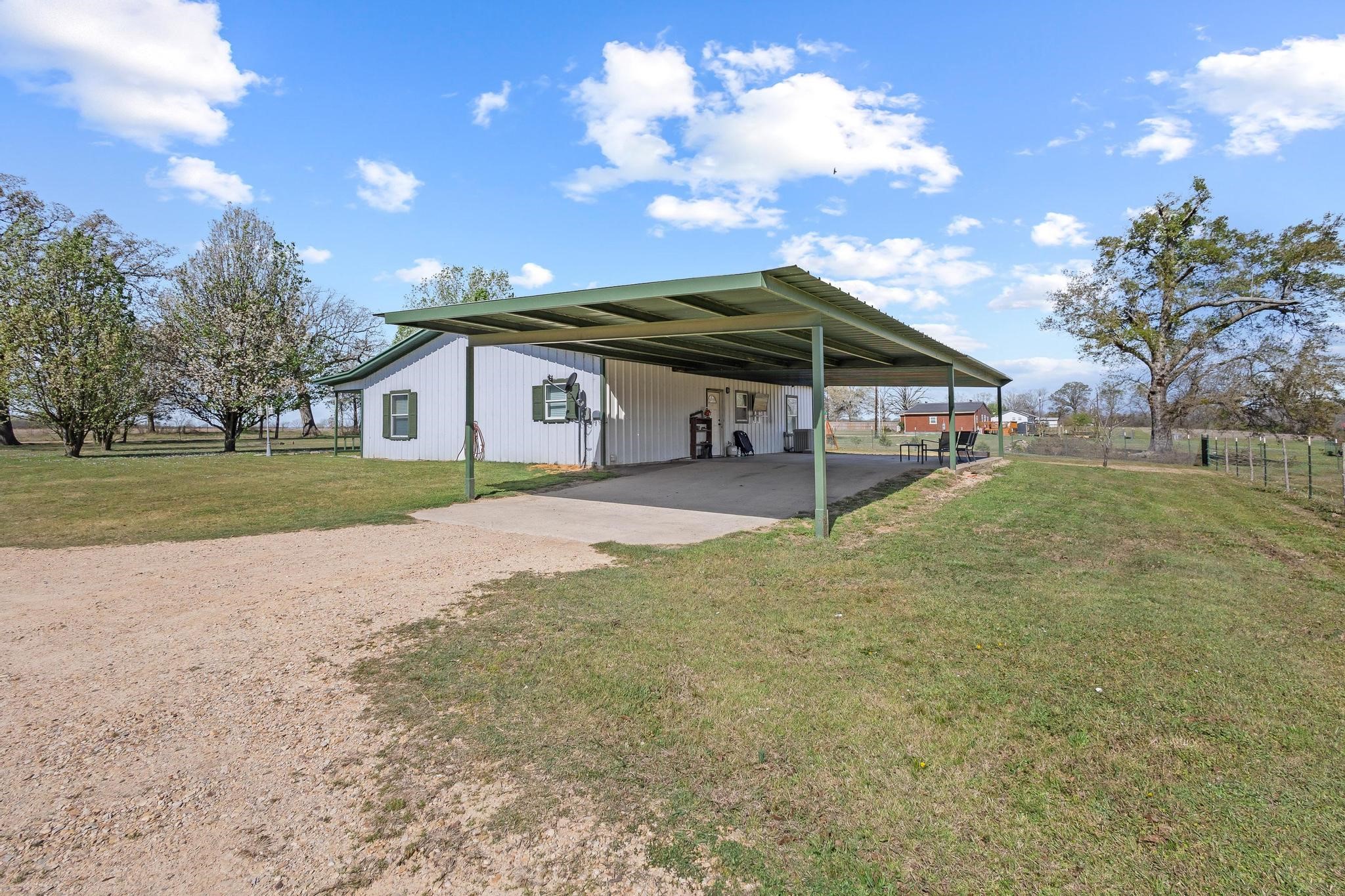 521 County Road 15100